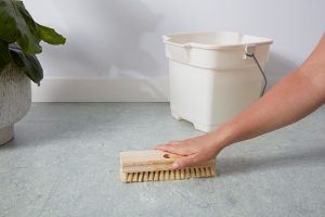 What Cleans Linoleum Floors Best